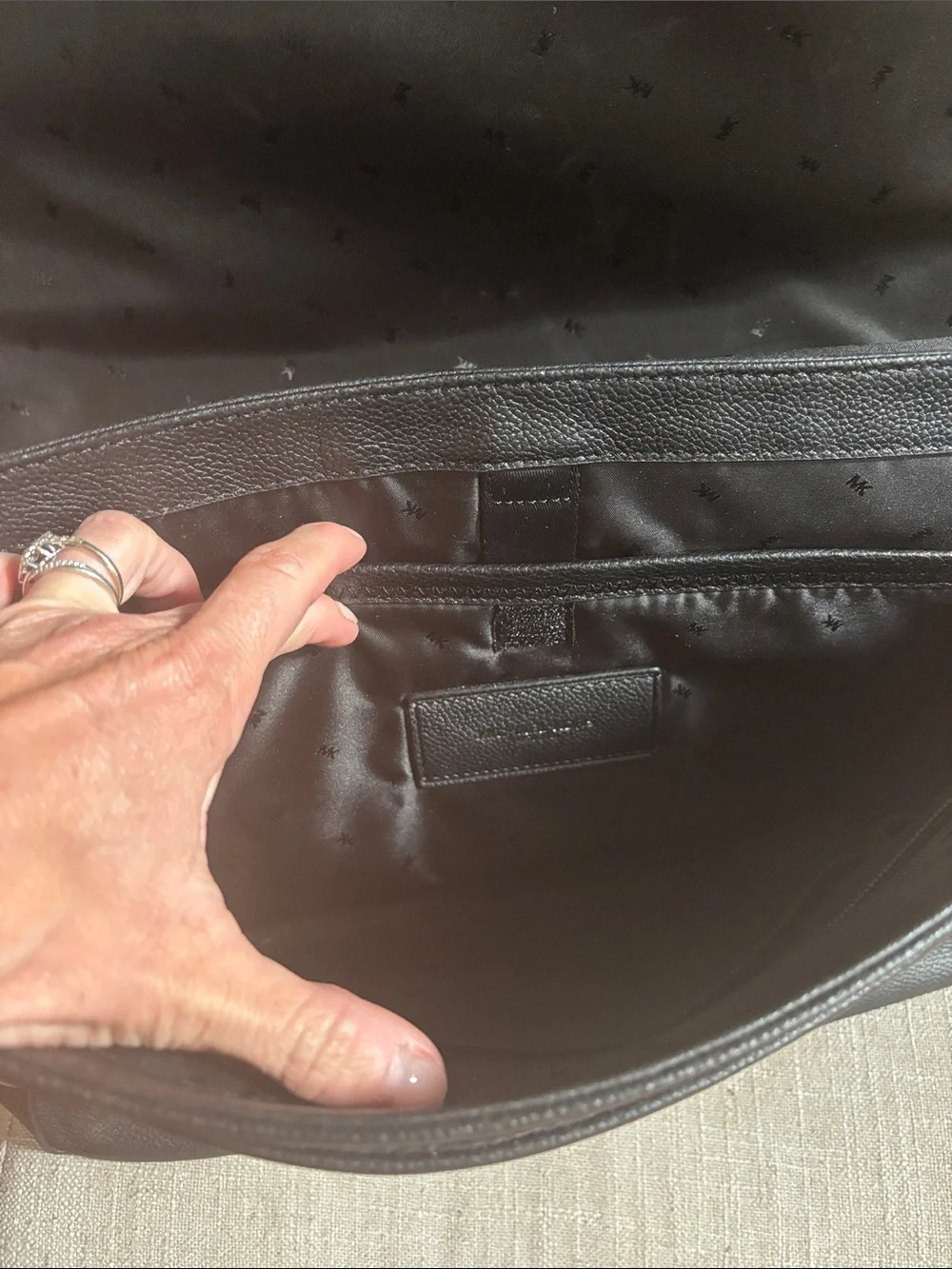 Michael Kors Mason Explorer Pebbled Leather Messenger Bag NWOT